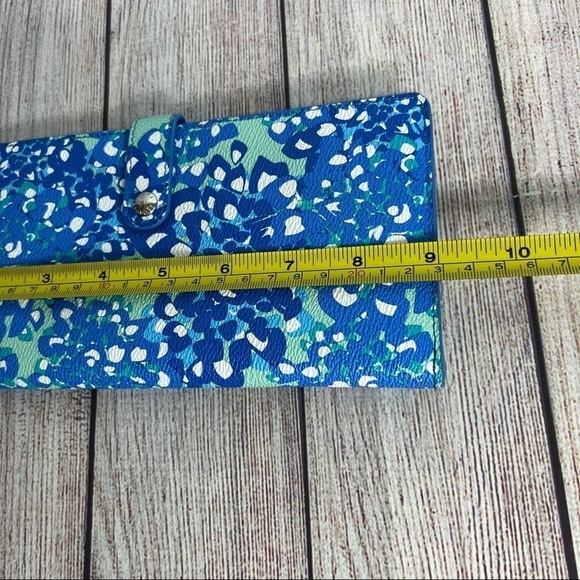 Vera Bradley Vinyl Wallet - Picture 2 of 7